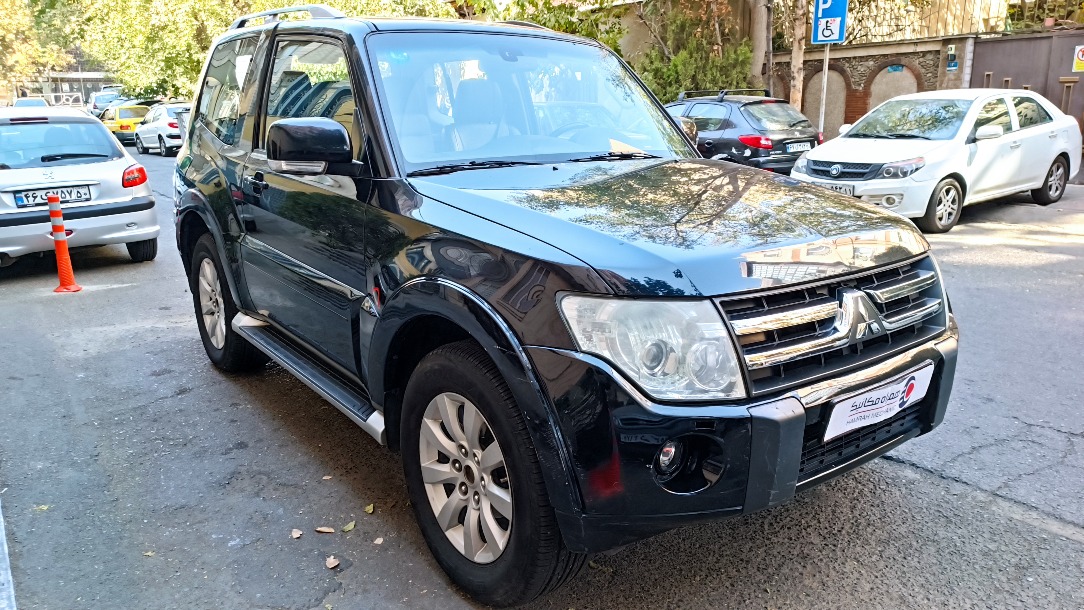 میتسوبیشی پاجرو دو درب ۶ سیلندر - 2010