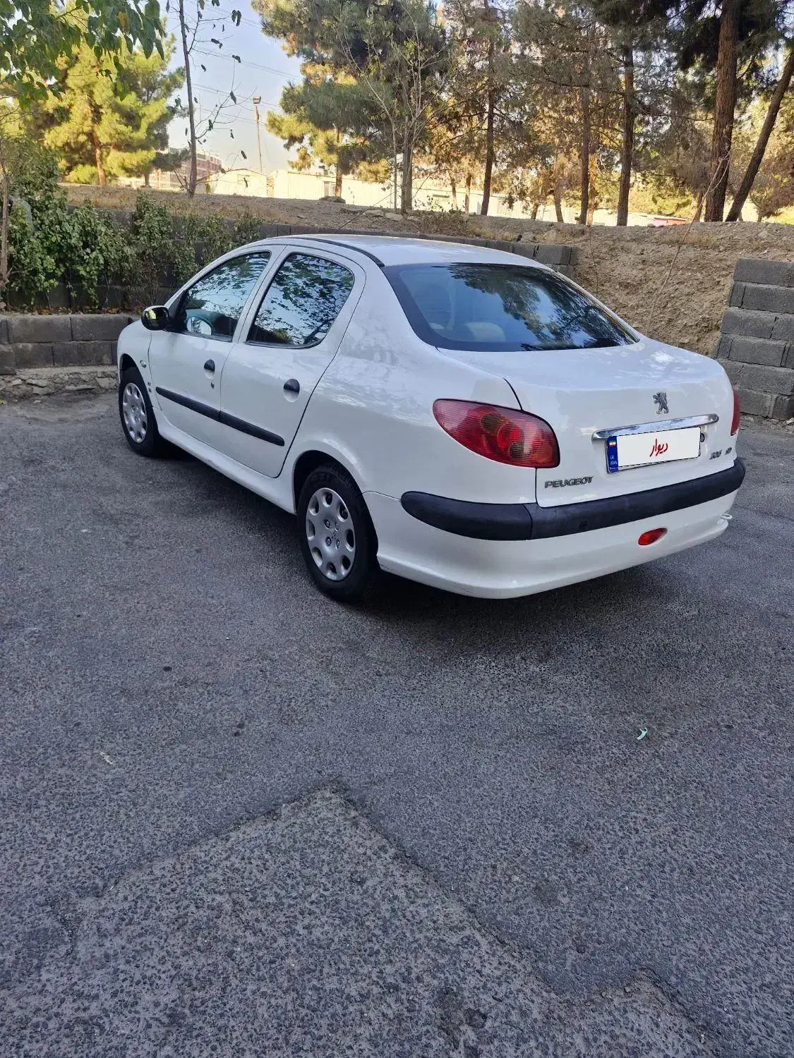پژو ۲۰۶ صندوق دار v8 - 1394