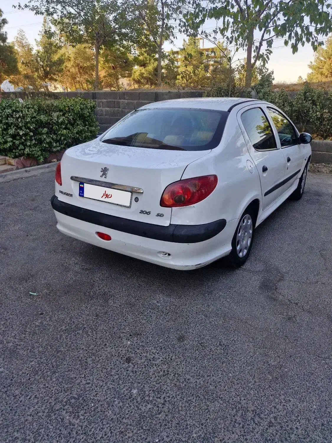 پژو ۲۰۶ صندوق دار v8 - 1394