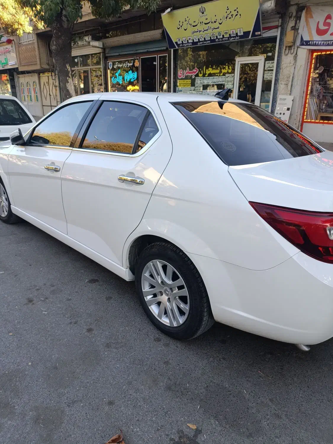 دنا پلاس ۵ دنده EF7 - 1402