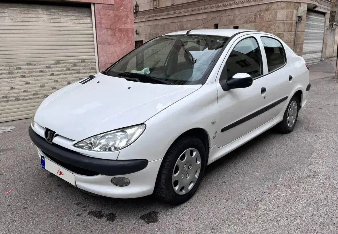 پژو ۲۰۶ صندوق دار v8 - 1394