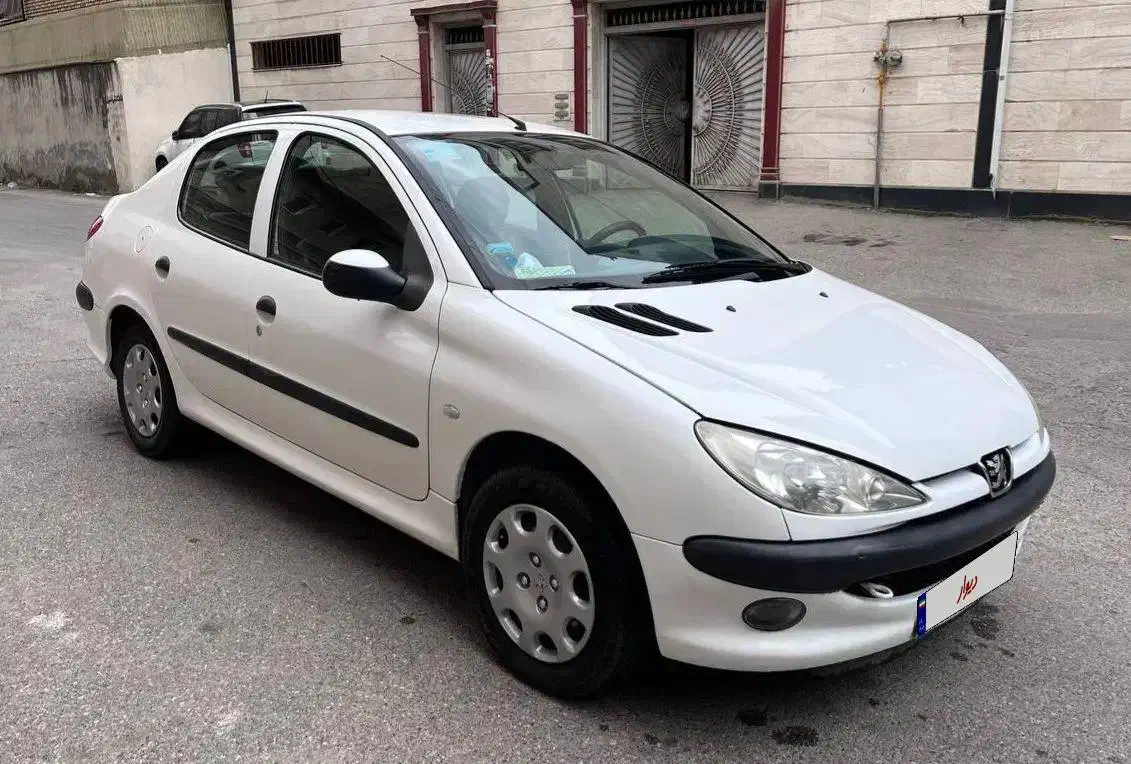 پژو ۲۰۶ صندوق دار v8 - 1394
