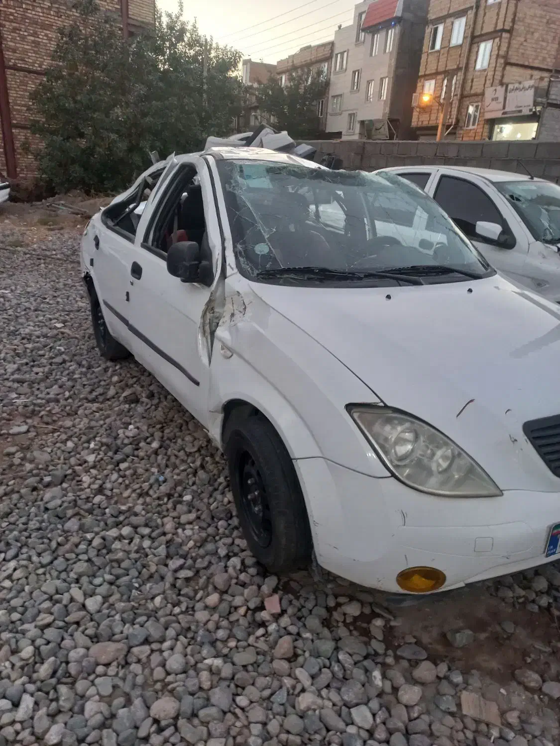 تیبا صندوق دار SX - 1401