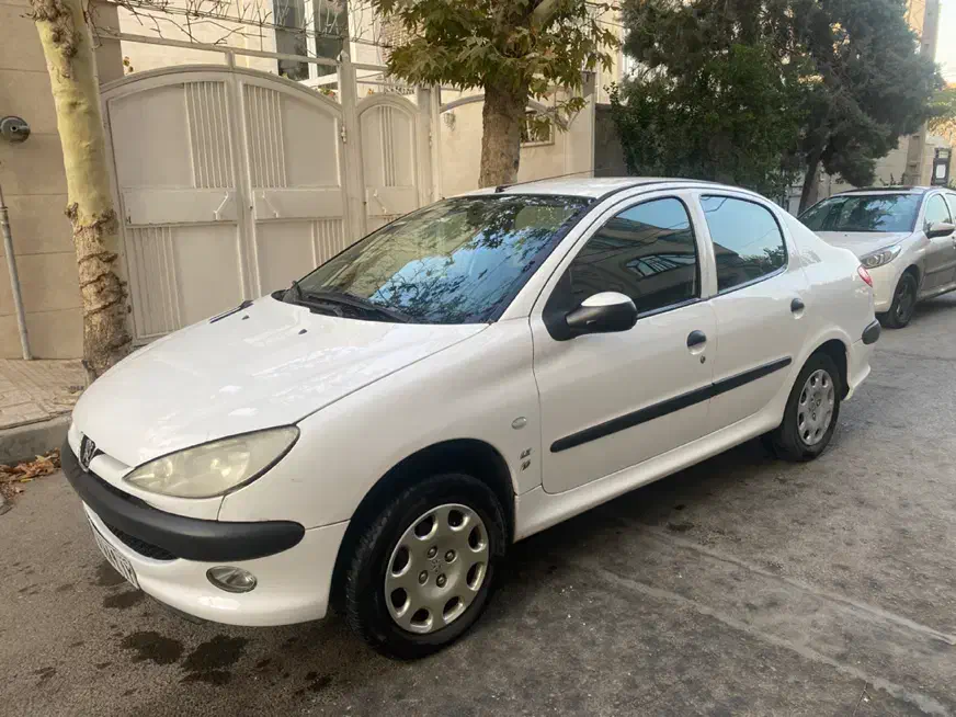پژو ۲۰۶ صندوق دار v8 - 1390