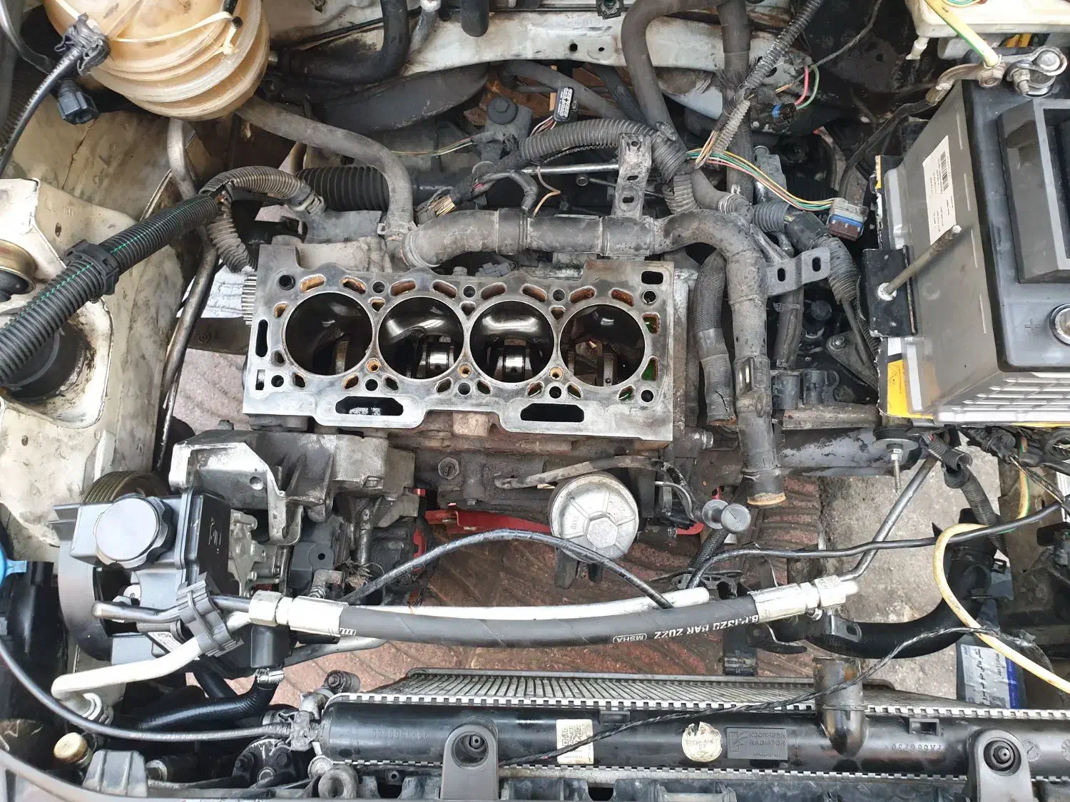 پژو ۲۰۶ صندوق دار v8 - 1391