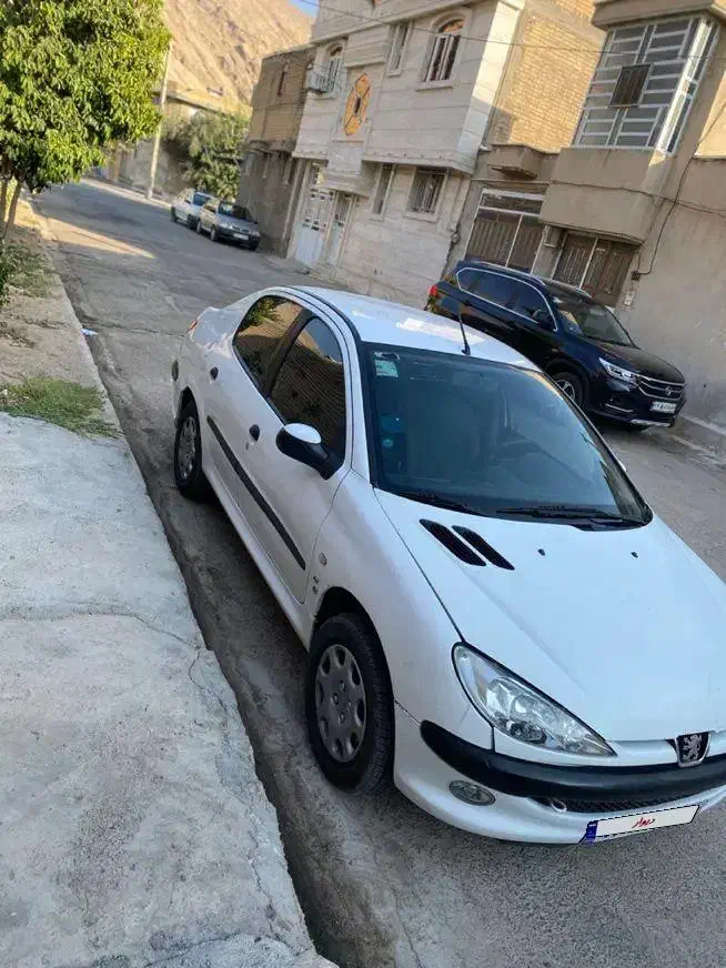 پژو ۲۰۶ صندوق دار v8 - 1390