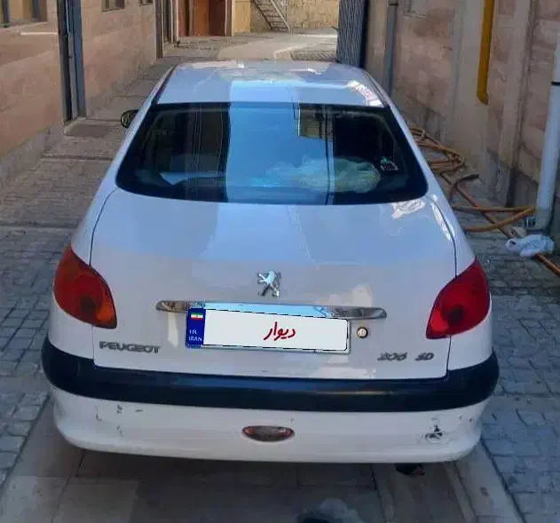 پژو ۲۰۶ صندوق دار v8 - 1390