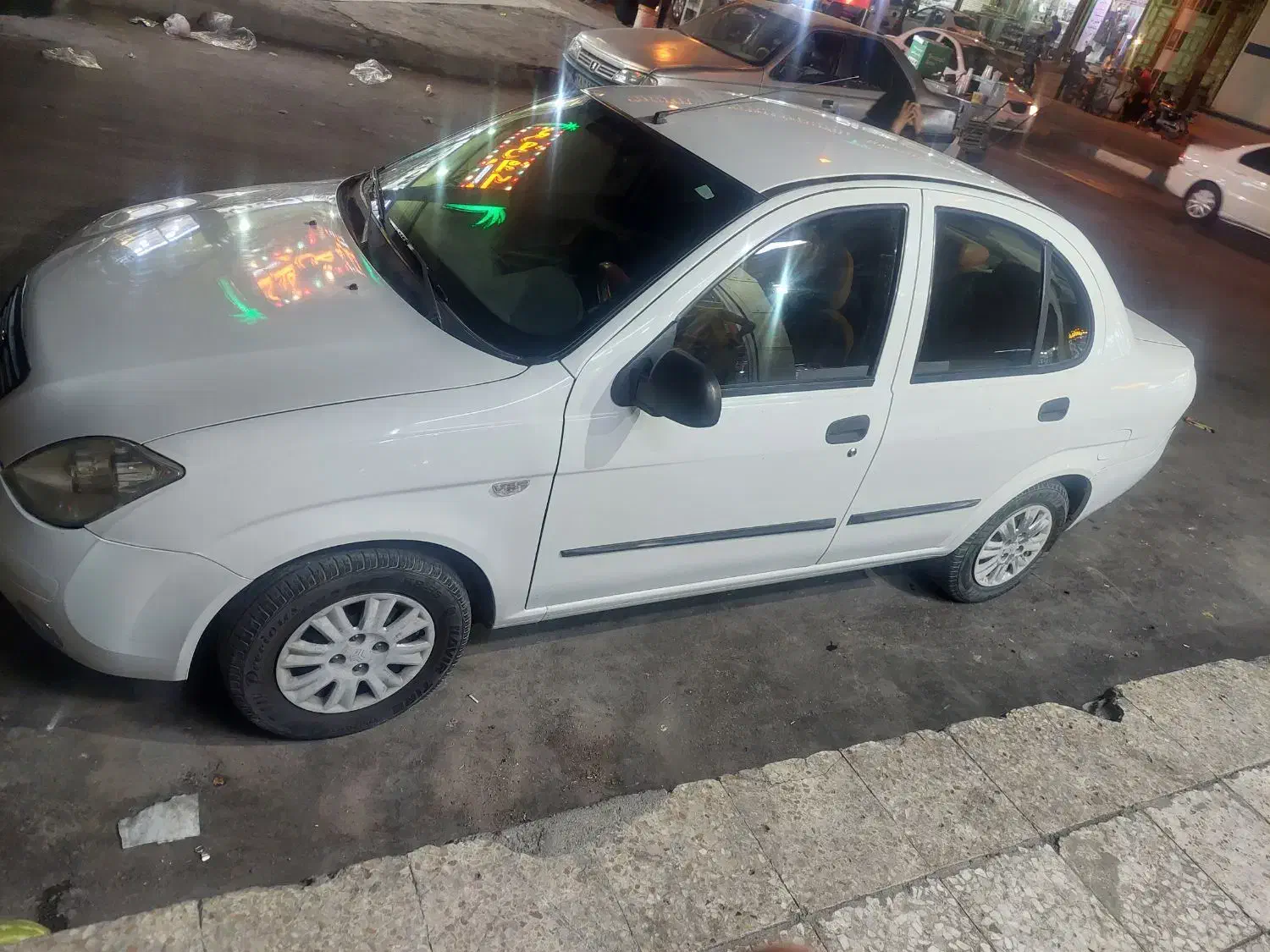 تیبا صندوق دار EX - 1401