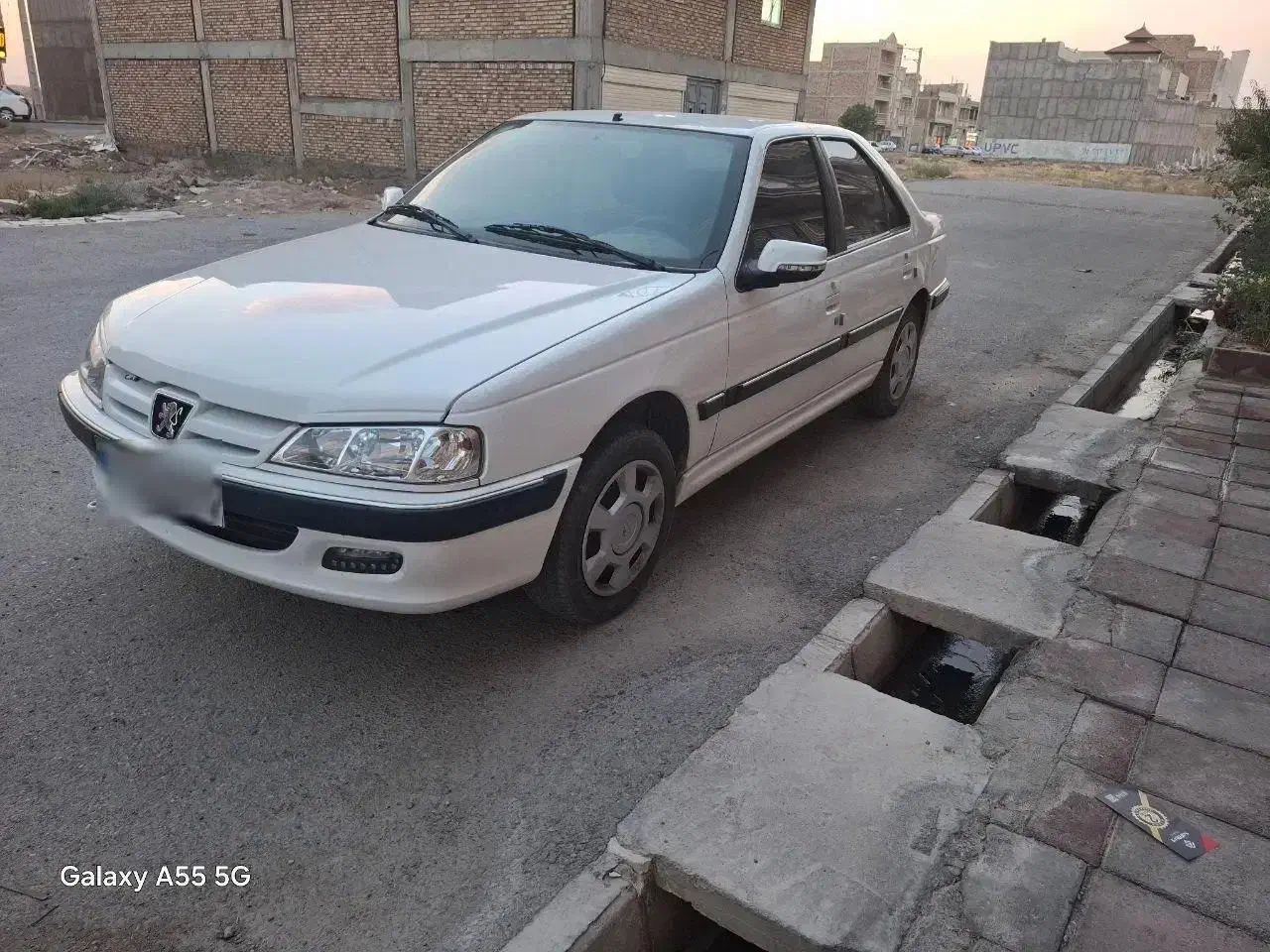 پژو پارس XU7P - 1402