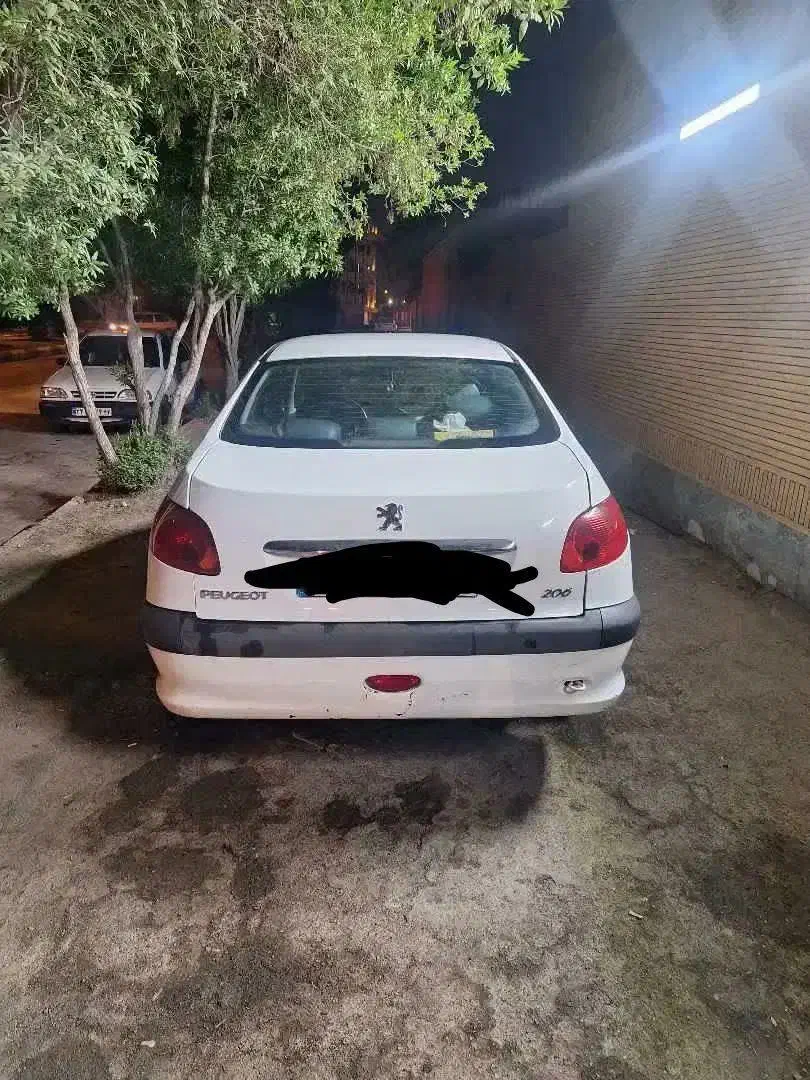 پژو ۲۰۶ صندوق دار v8 - 1394