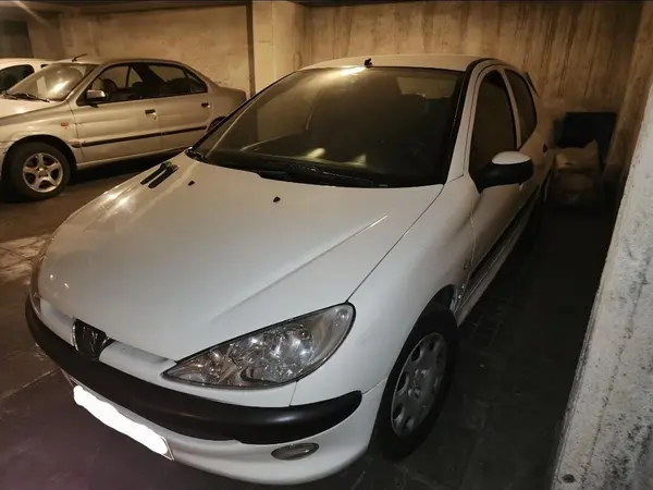 پژو ۲۰۶ صندوق دار v8 - 1394