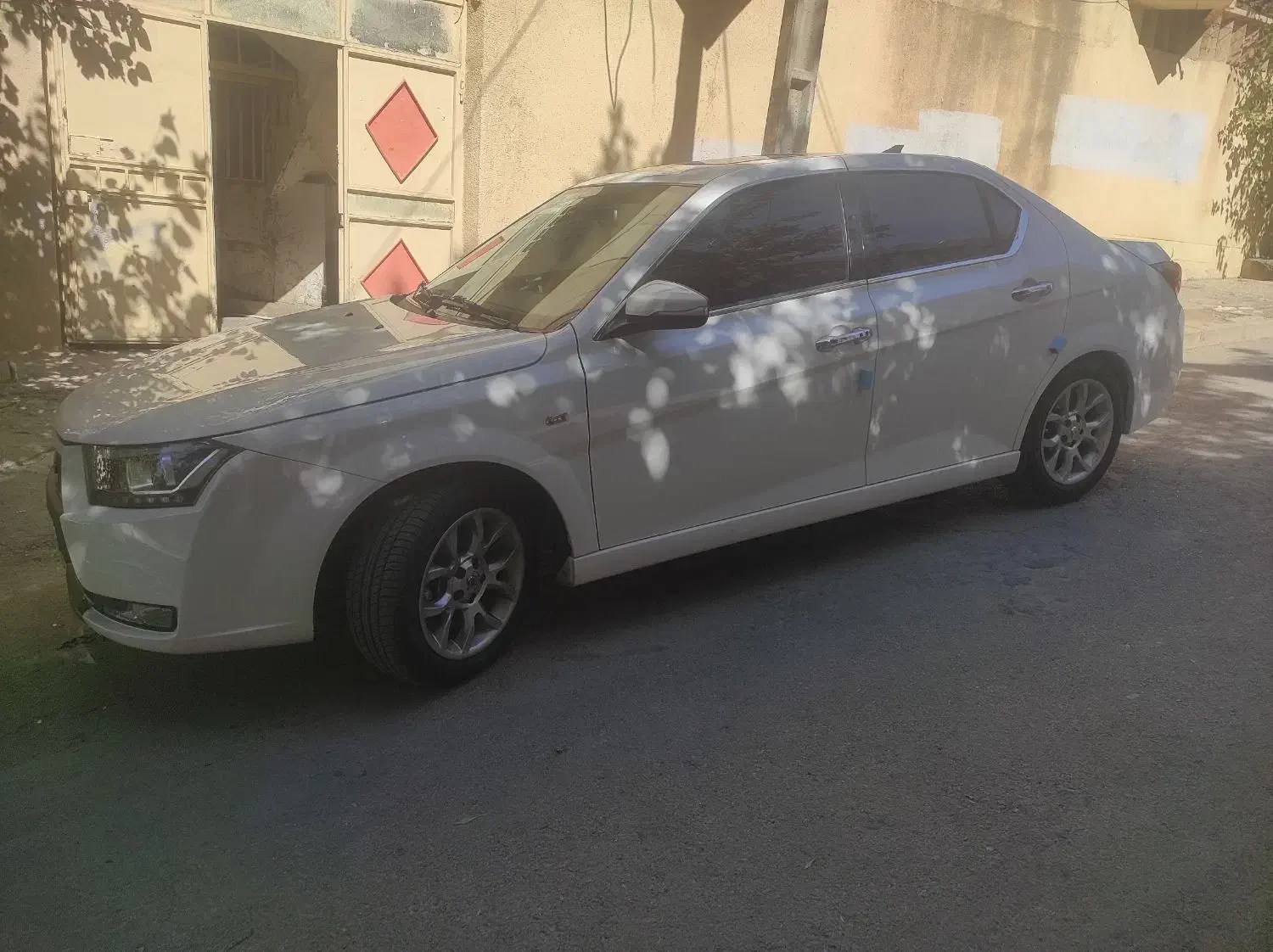 دنا پلاس توربو اتوماتیک - 1403