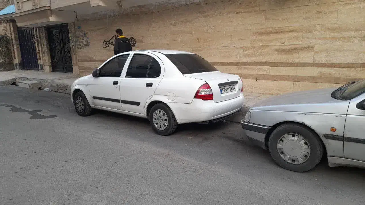 تیبا صندوق دار SX - 1393