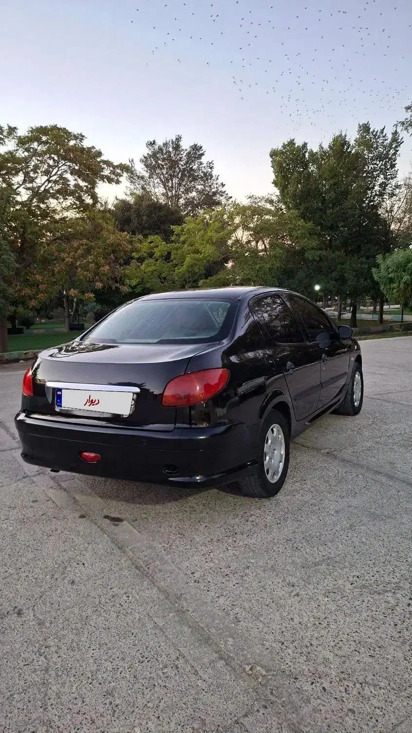 پژو ۲۰۶ صندوق دار v8 - 1394