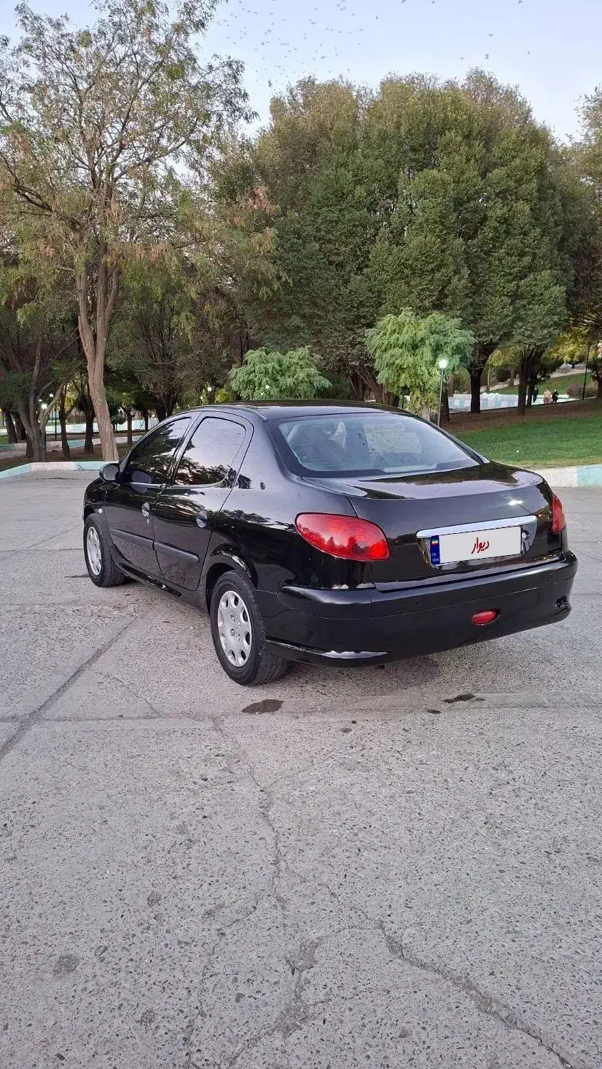 پژو ۲۰۶ صندوق دار v8 - 1394