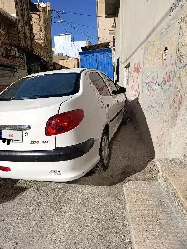 پژو ۲۰۶ صندوق دار v8 - 1393