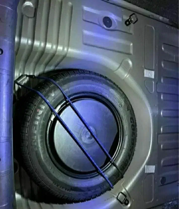 پژو ۲۰۶ صندوق دار v8 - 1398