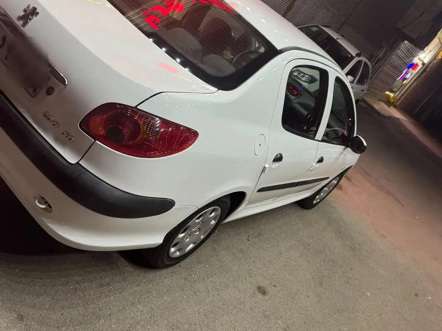 پژو ۲۰۶ صندوق دار v8 - 1393