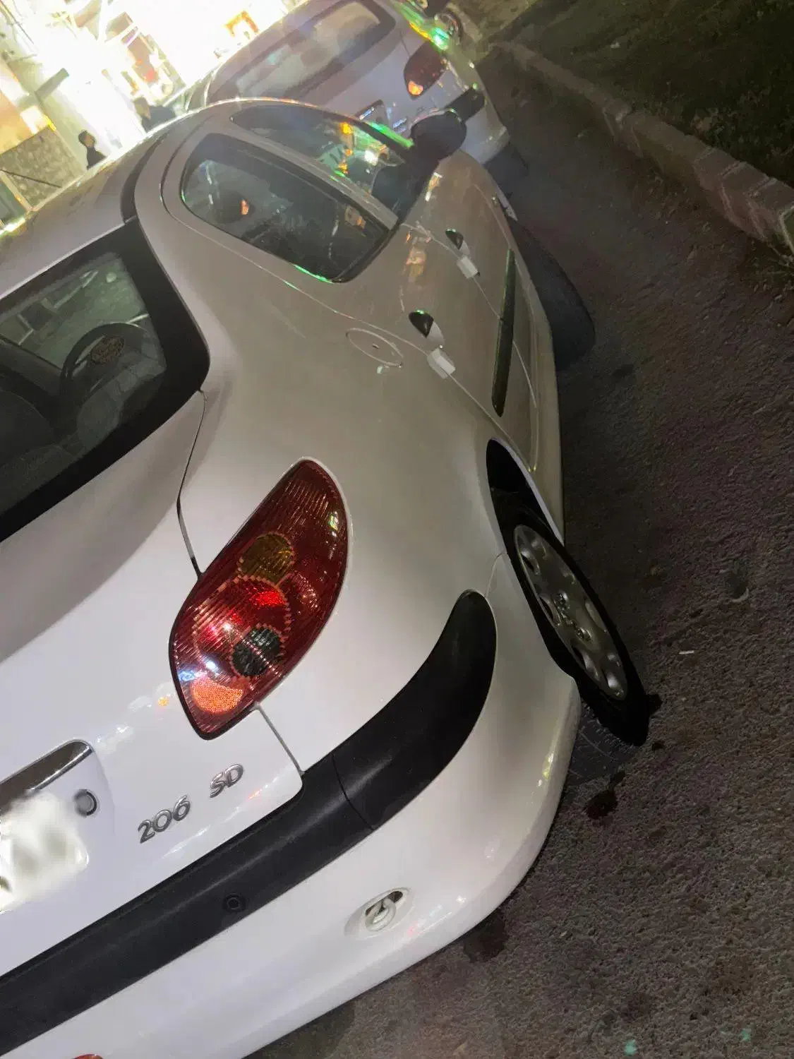 پژو ۲۰۶ صندوق دار v8 - 1393