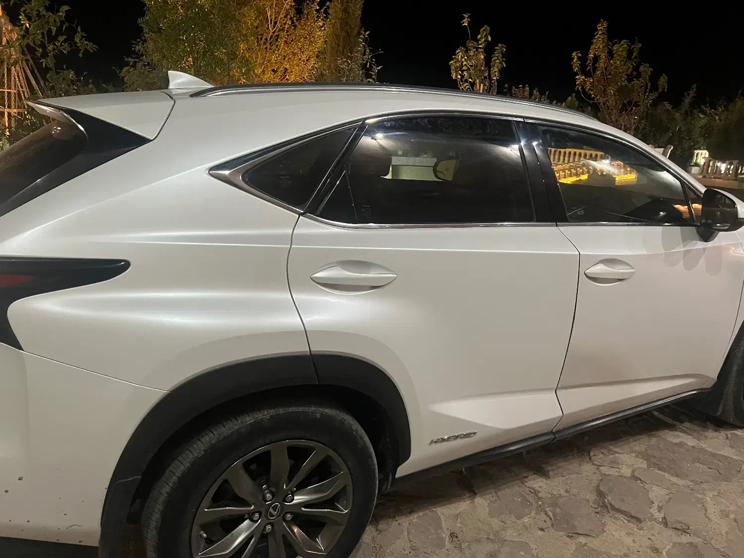 خودرو لکسوس، NX هیبرید آگهی ann_20770060