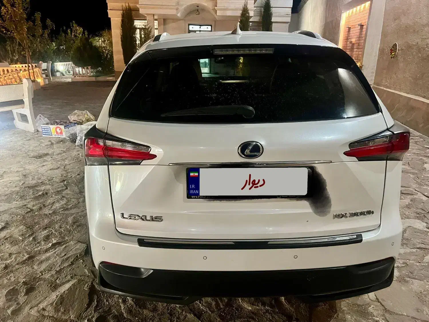 لکسوس NX هیبرید 300H - 2016