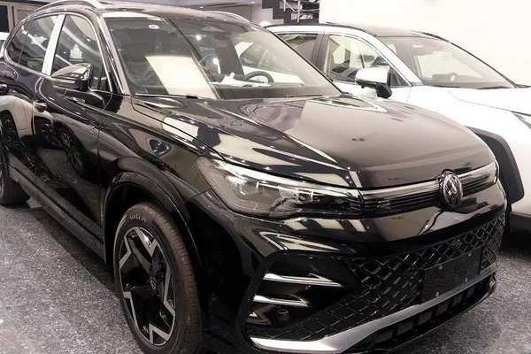 خودرو فولکس، تیگوان آگهی ann_20770462
