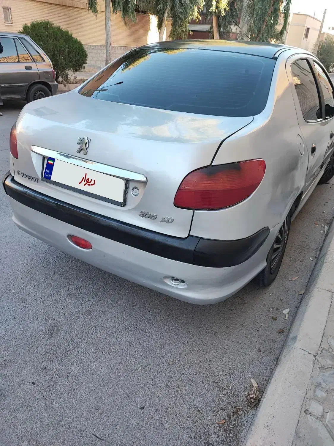 پژو ۲۰۶ صندوق دار v20 - 1386