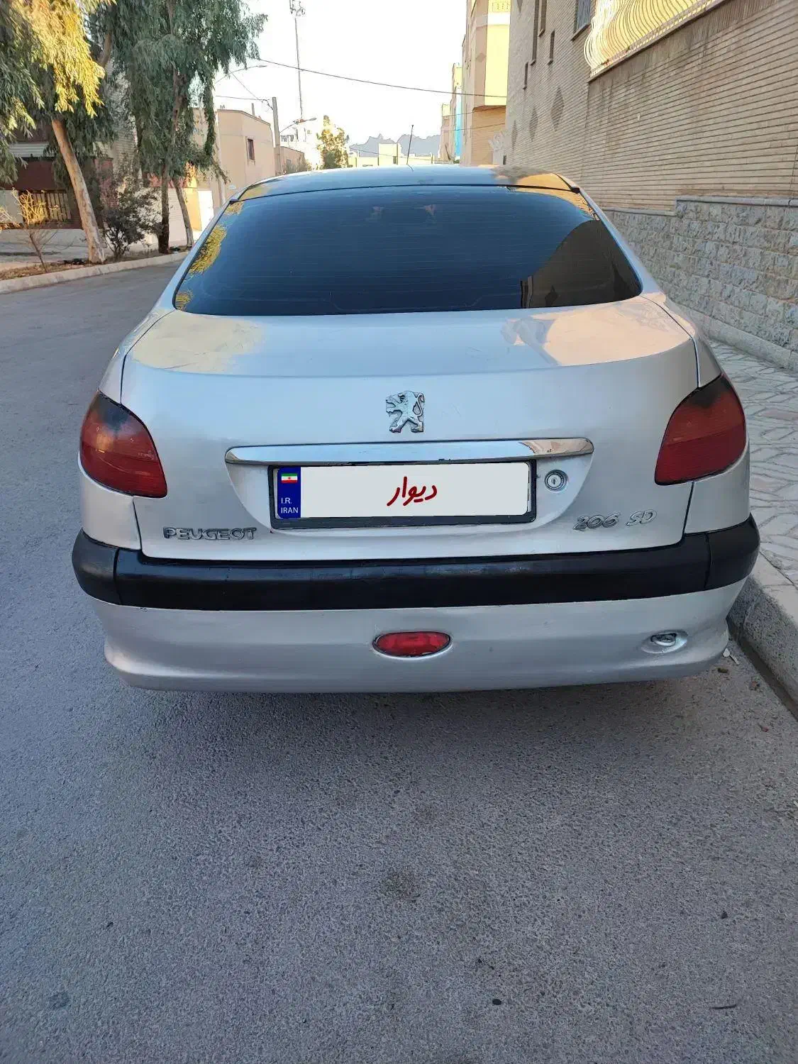 پژو ۲۰۶ صندوق دار v20 - 1386