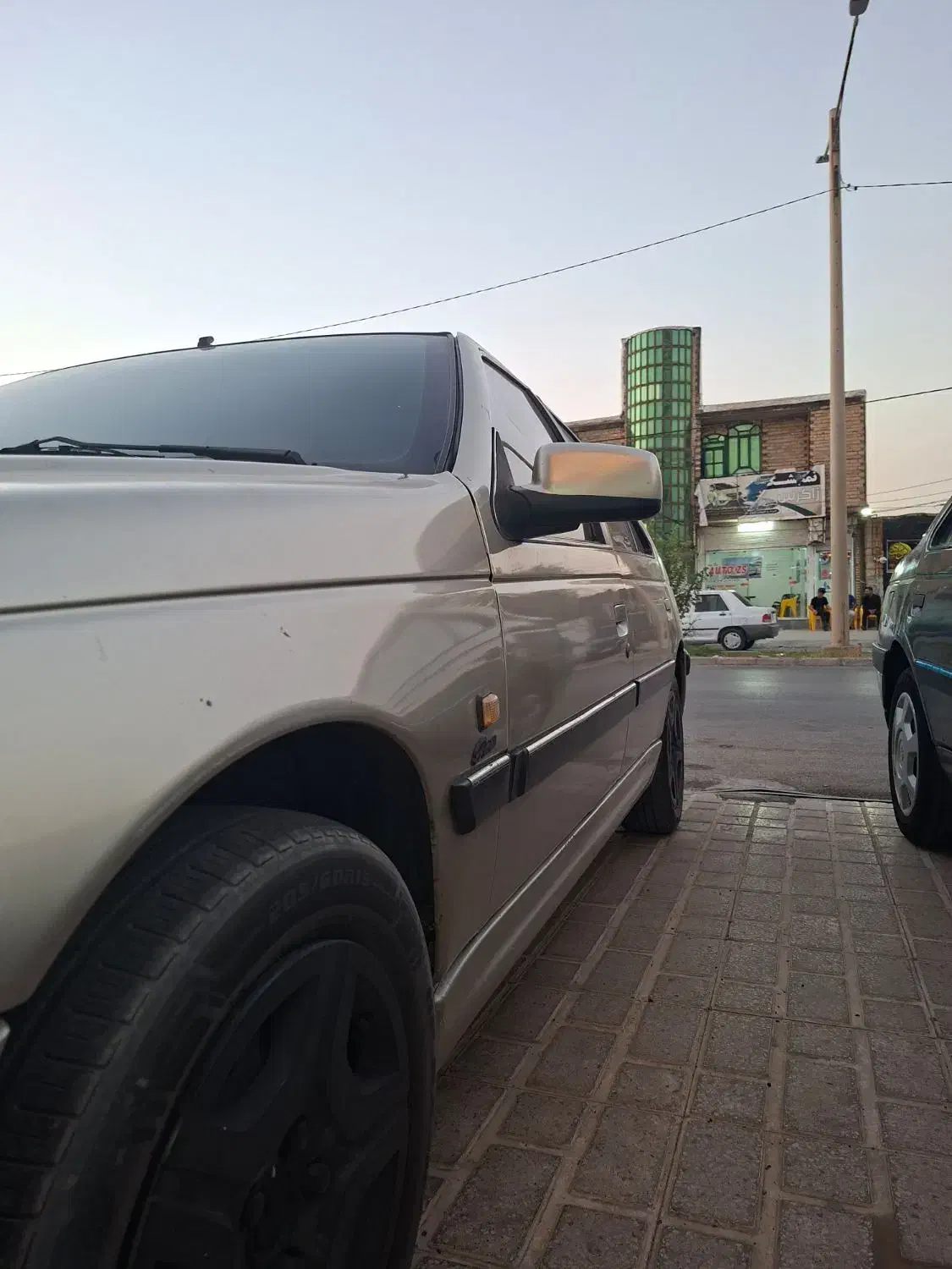 پژو پارس سال - 1382