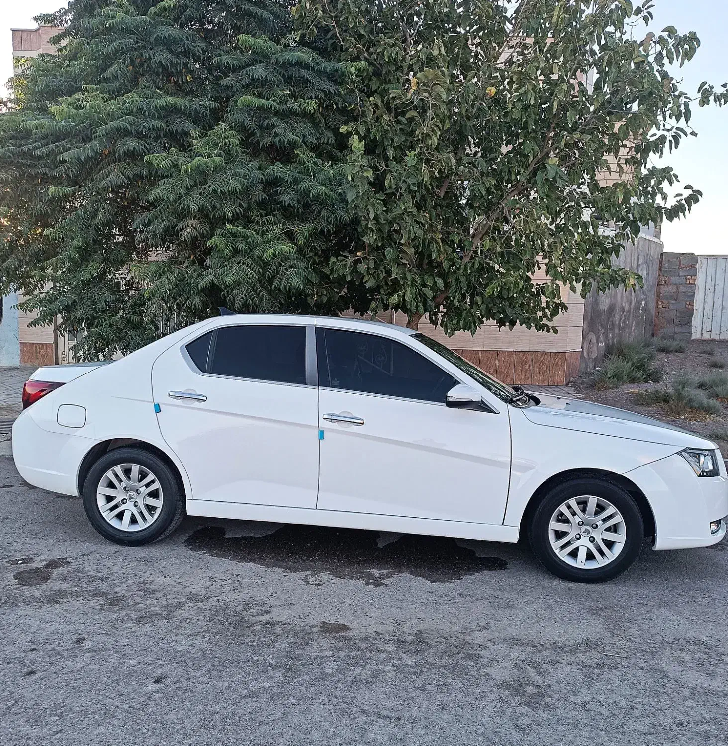 دنا پلاس ۵ دنده EF7 - 1400