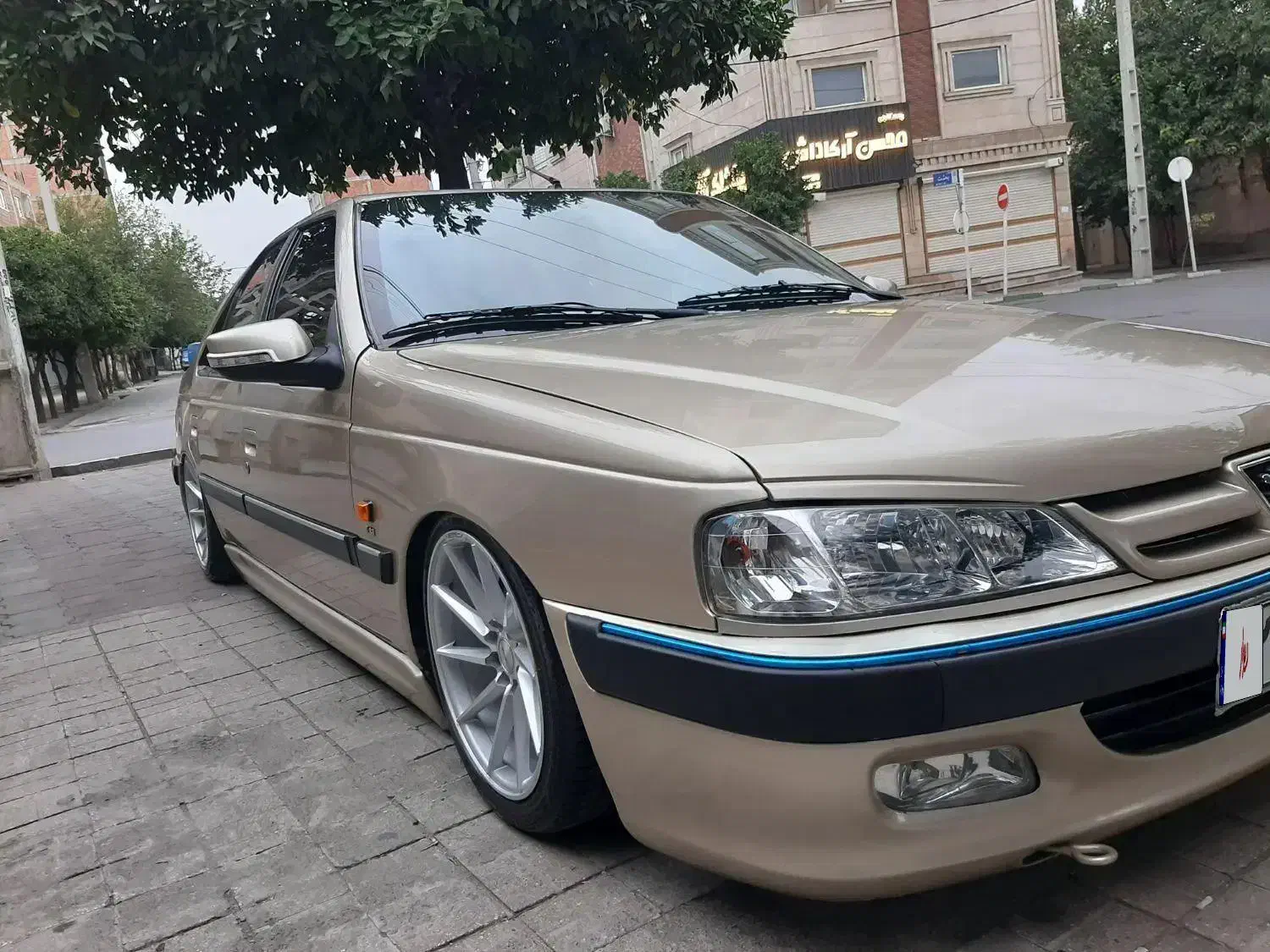 پژو پارس سال - 1384