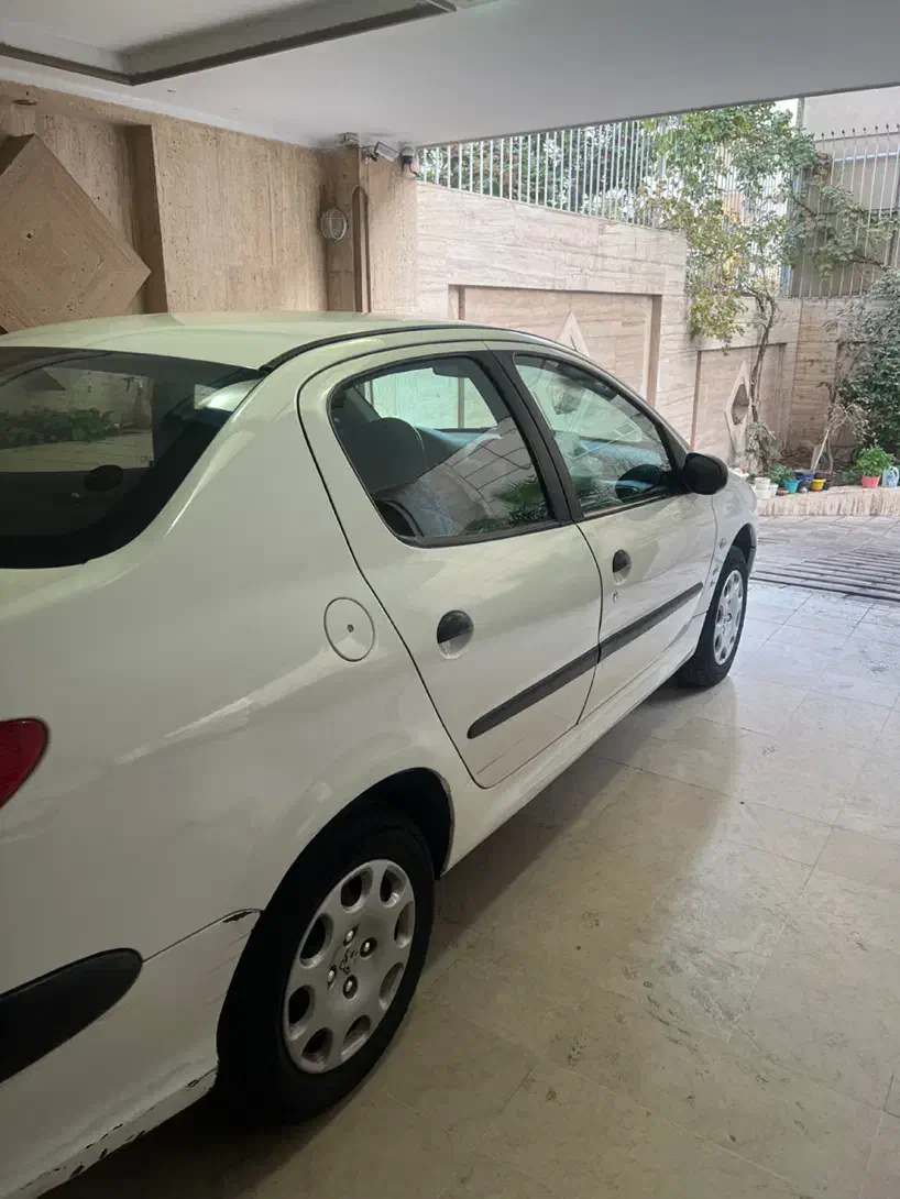 خودرو پژو، ۲۰۶ صندوق دار آگهی ann_20772077