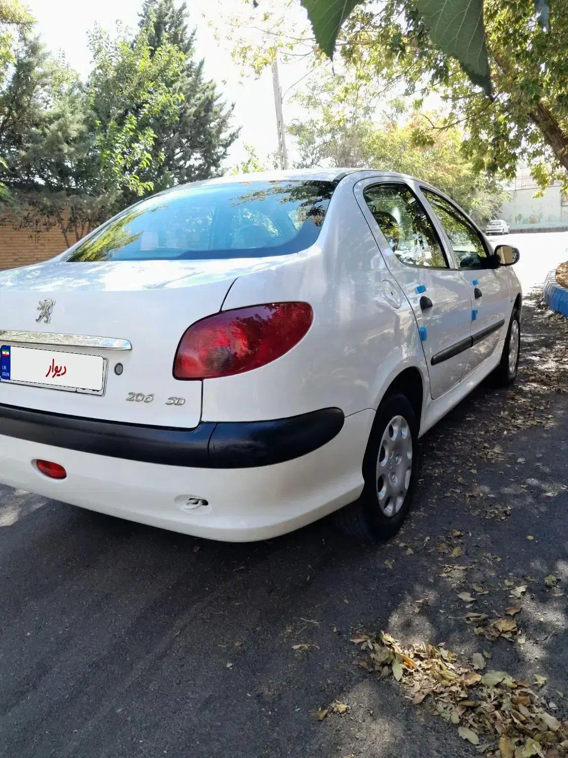 پژو ۲۰۶ صندوق دار v8 - 1400