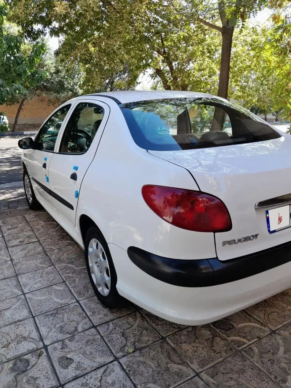 پژو ۲۰۶ صندوق دار v8 - 1400