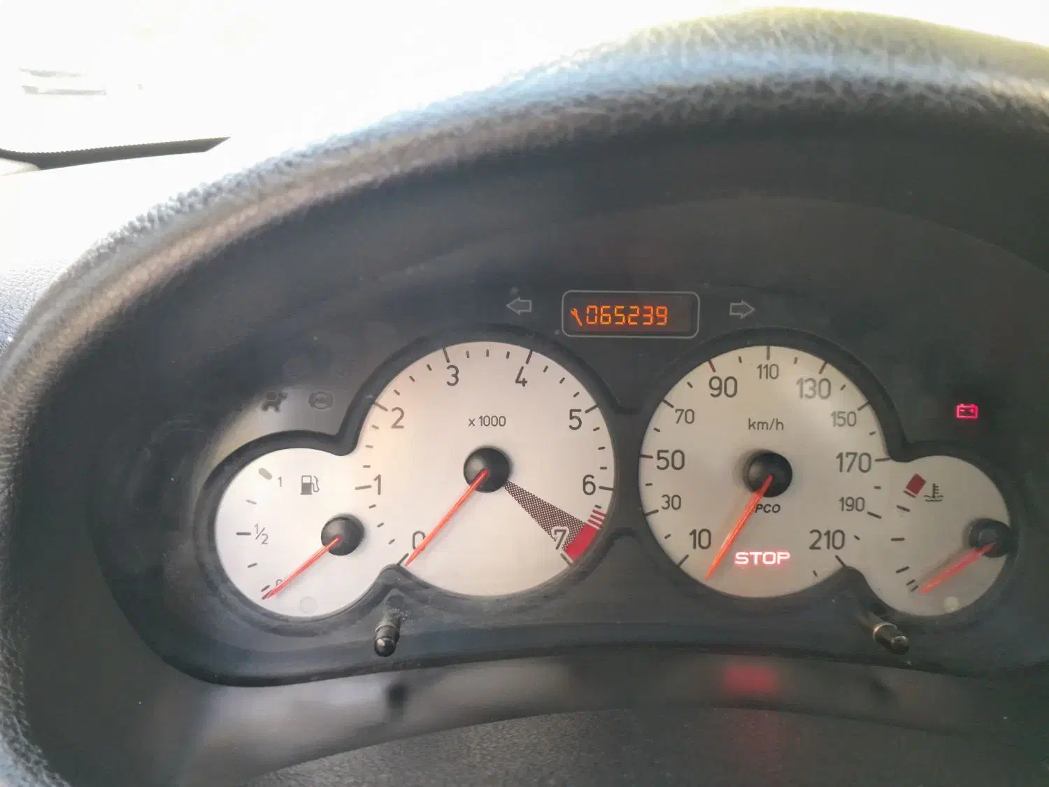 پژو ۲۰۶ صندوق دار v8 - 1400