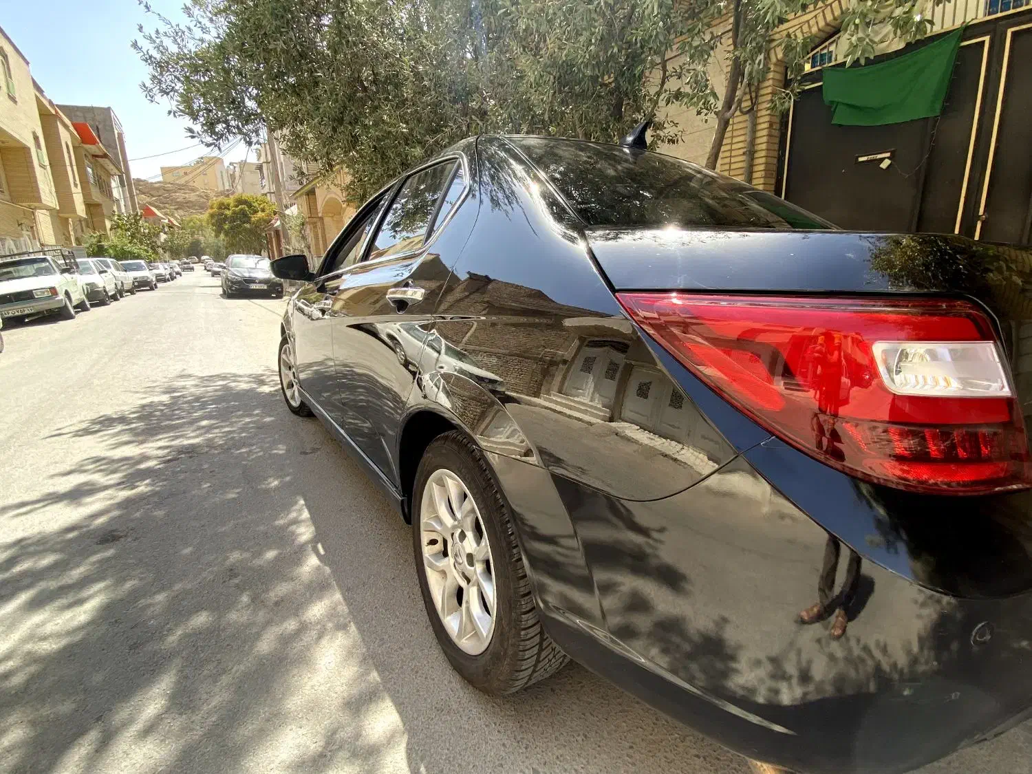 دنا پلاس توربو اتوماتیک - 1401