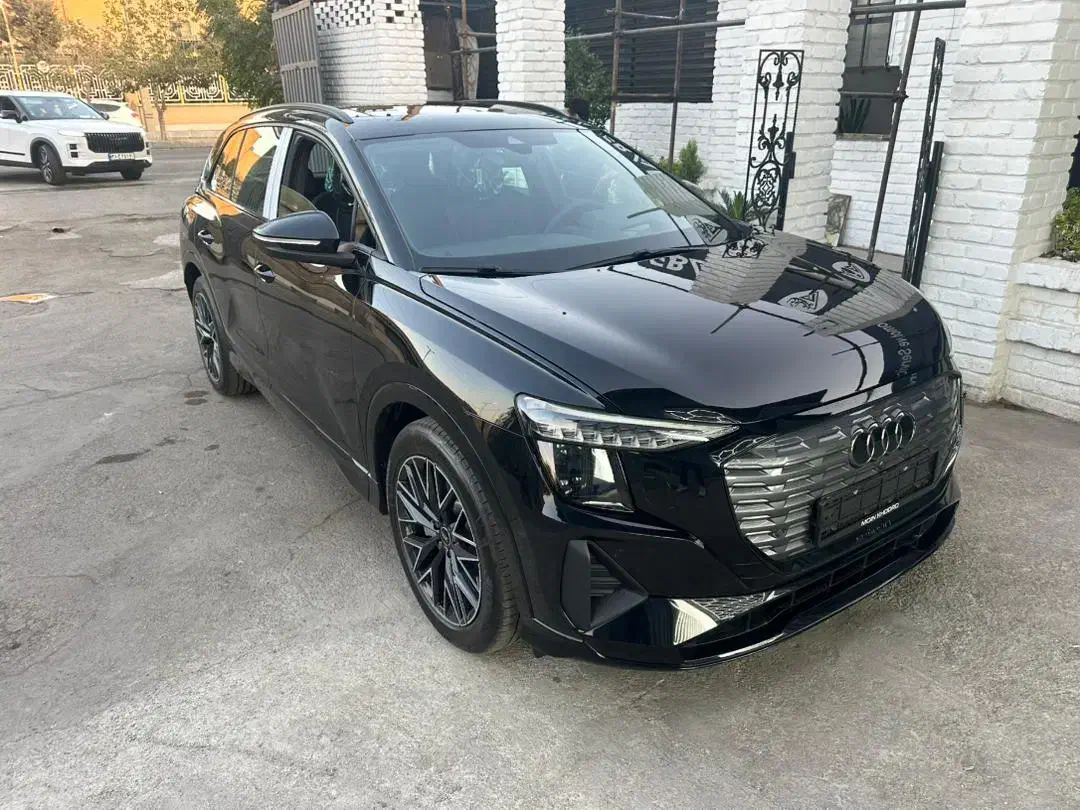 آئودی الکتریکی Q5 ۴۰ - 2025