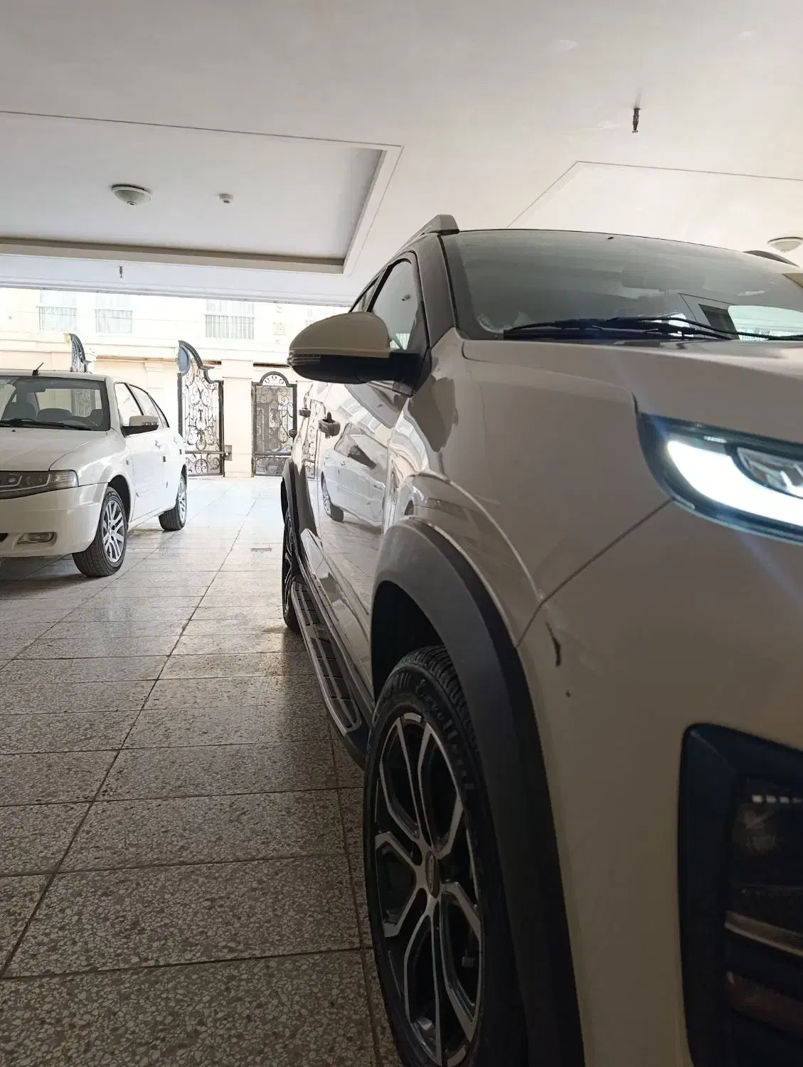 ام وی ام X22 پرو دنده‌ای - 1401
