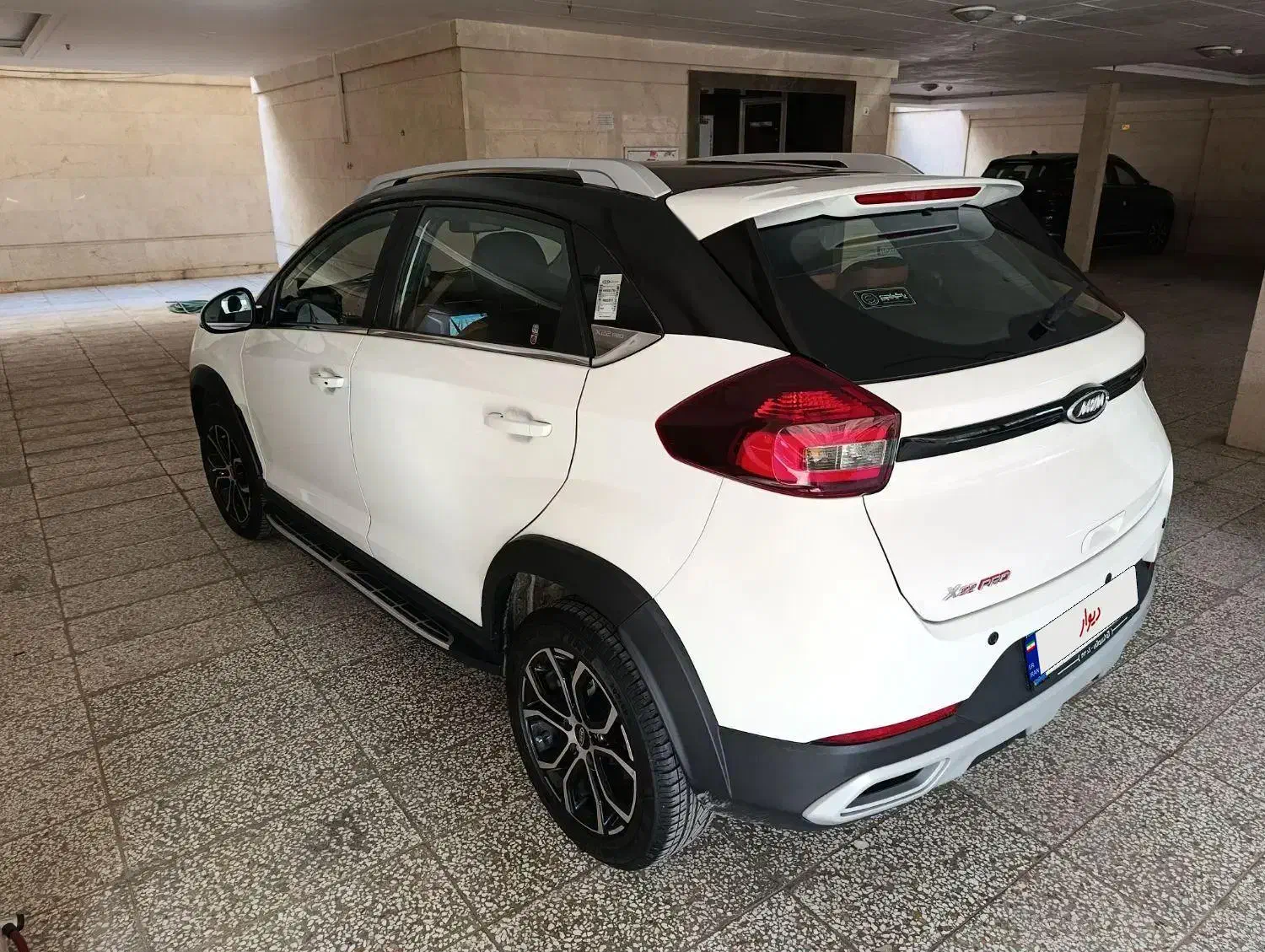 ام وی ام X22 پرو دنده‌ای - 1401