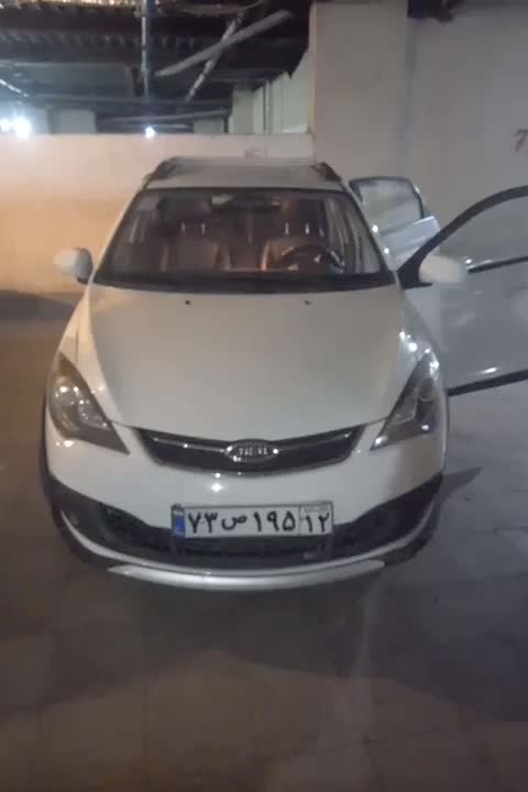 خودرو ام وی ام، 315 هاچ بک آگهی ann_20778733