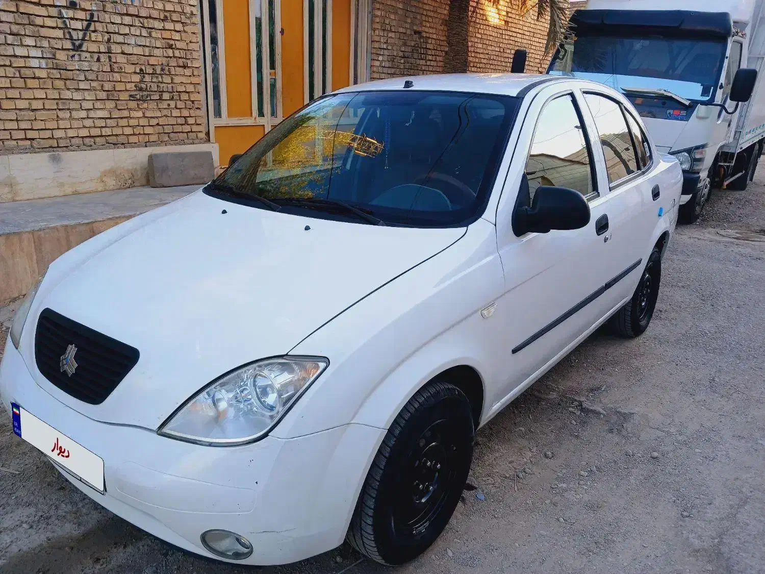 تیبا صندوق دار SX - 1400