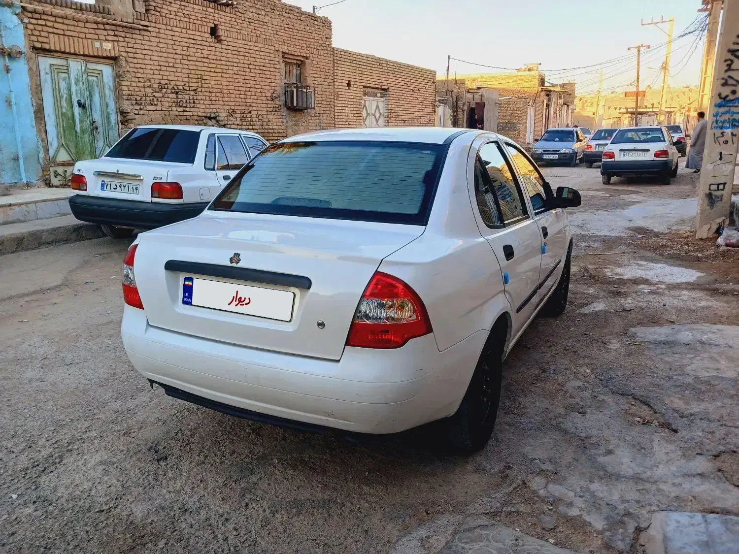 تیبا صندوق دار SX - 1400
