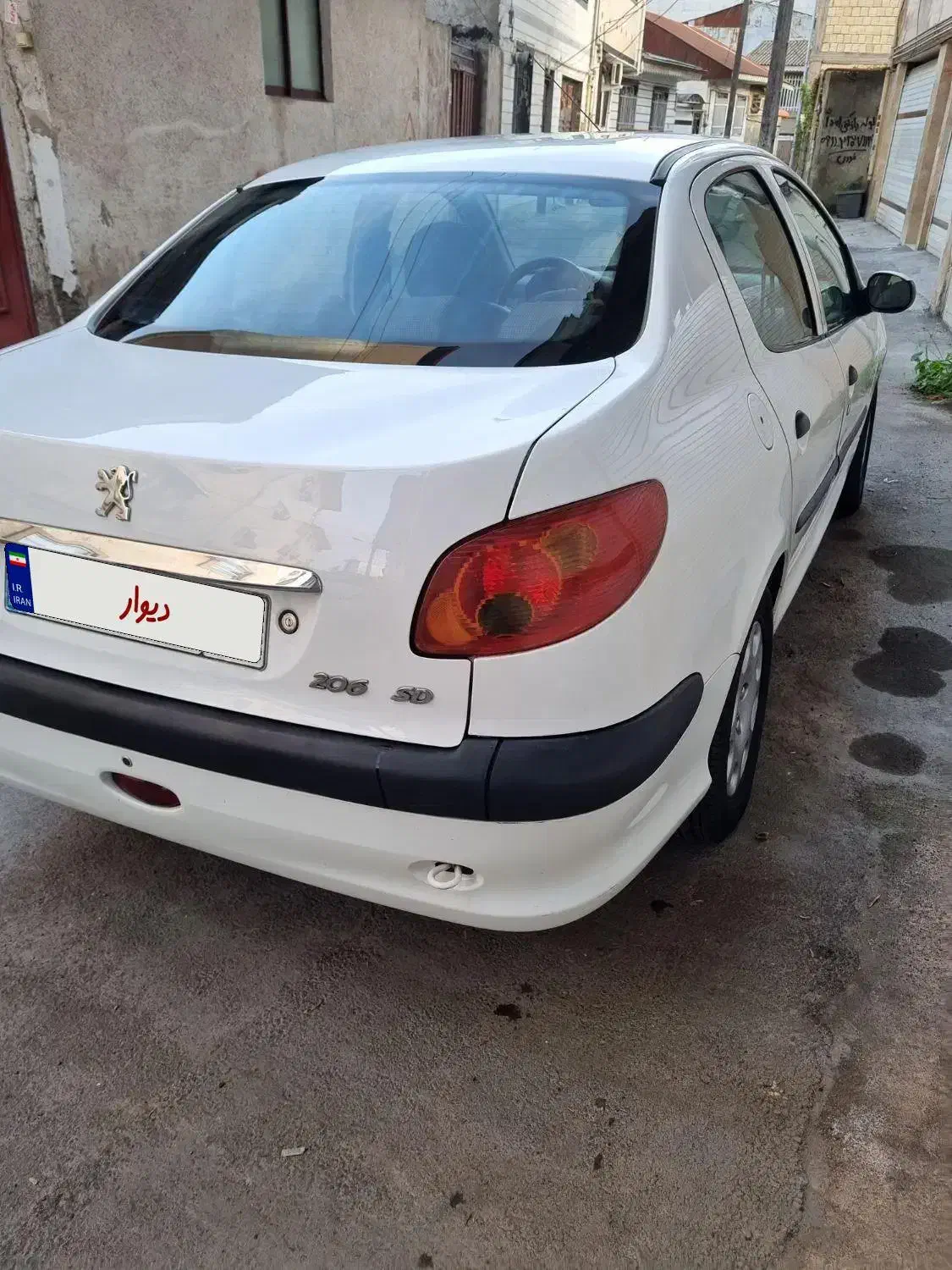 پژو ۲۰۶ صندوق دار v8 - 1394