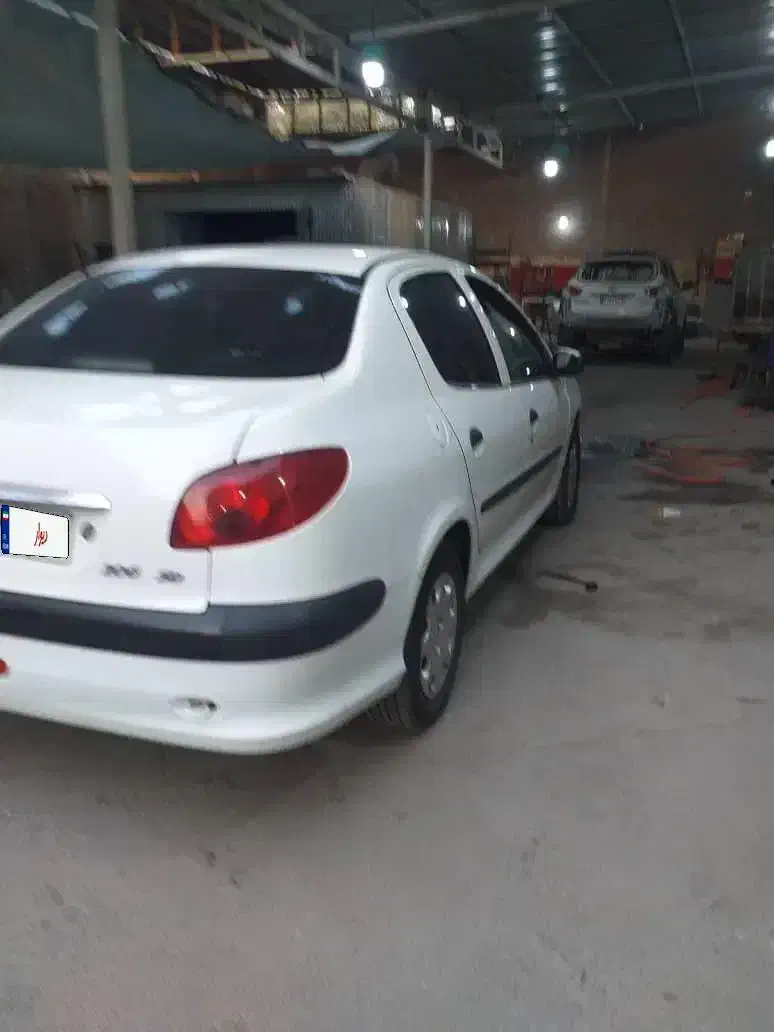 پژو ۲۰۶ صندوق دار v8 - 1397