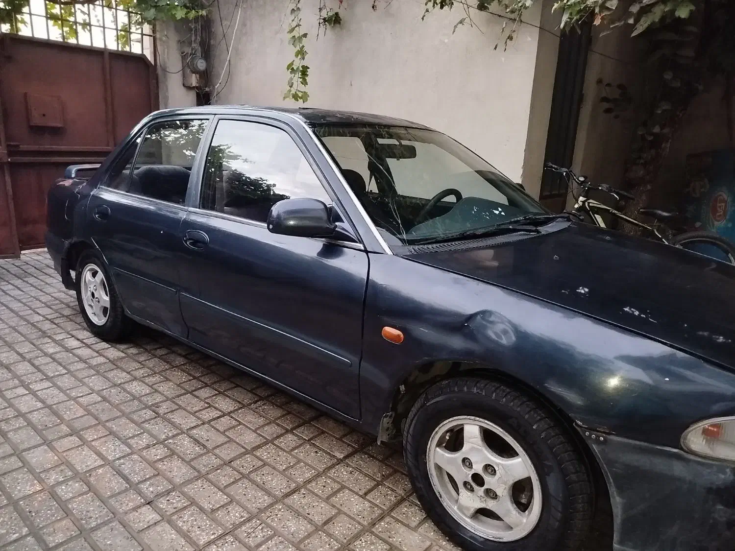 میتسوبیشی لنسر 1.6 لیتر دنده ای - 1992