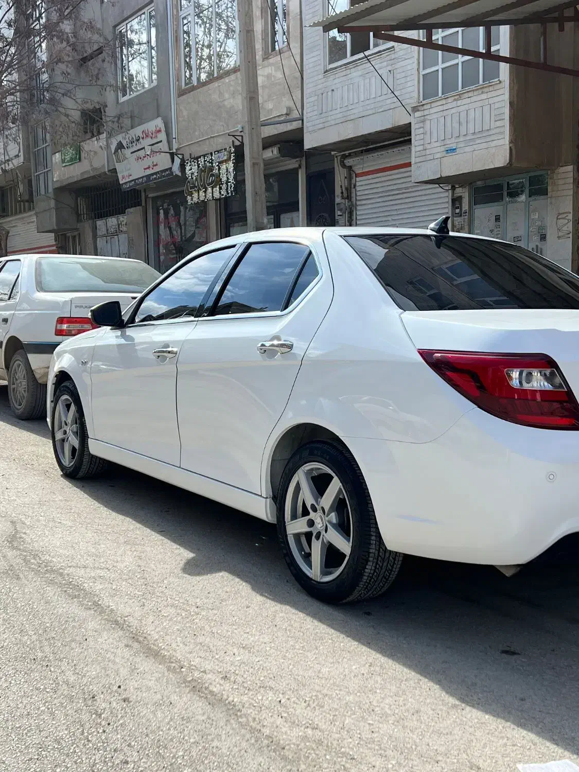 دنا پلاس توربو 6 دنده - 1402