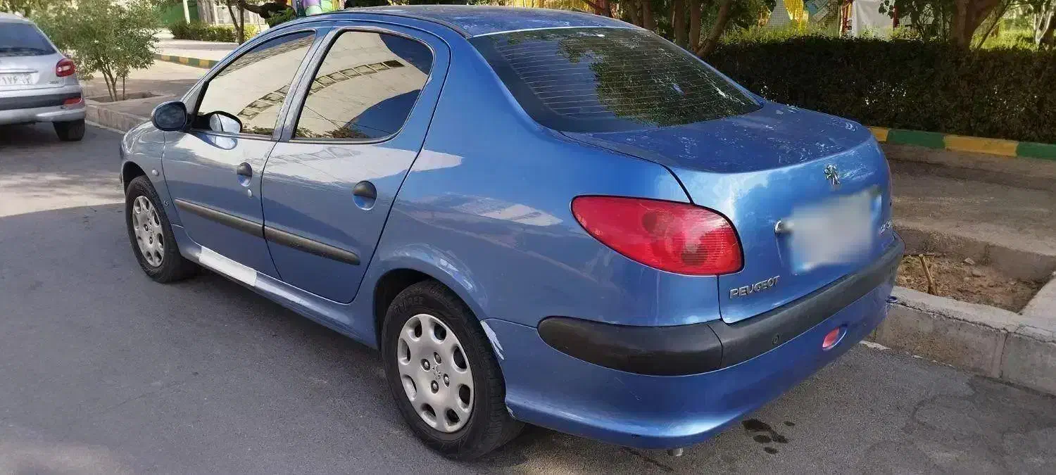 پژو ۲۰۶ صندوق دار v8 - 1395
