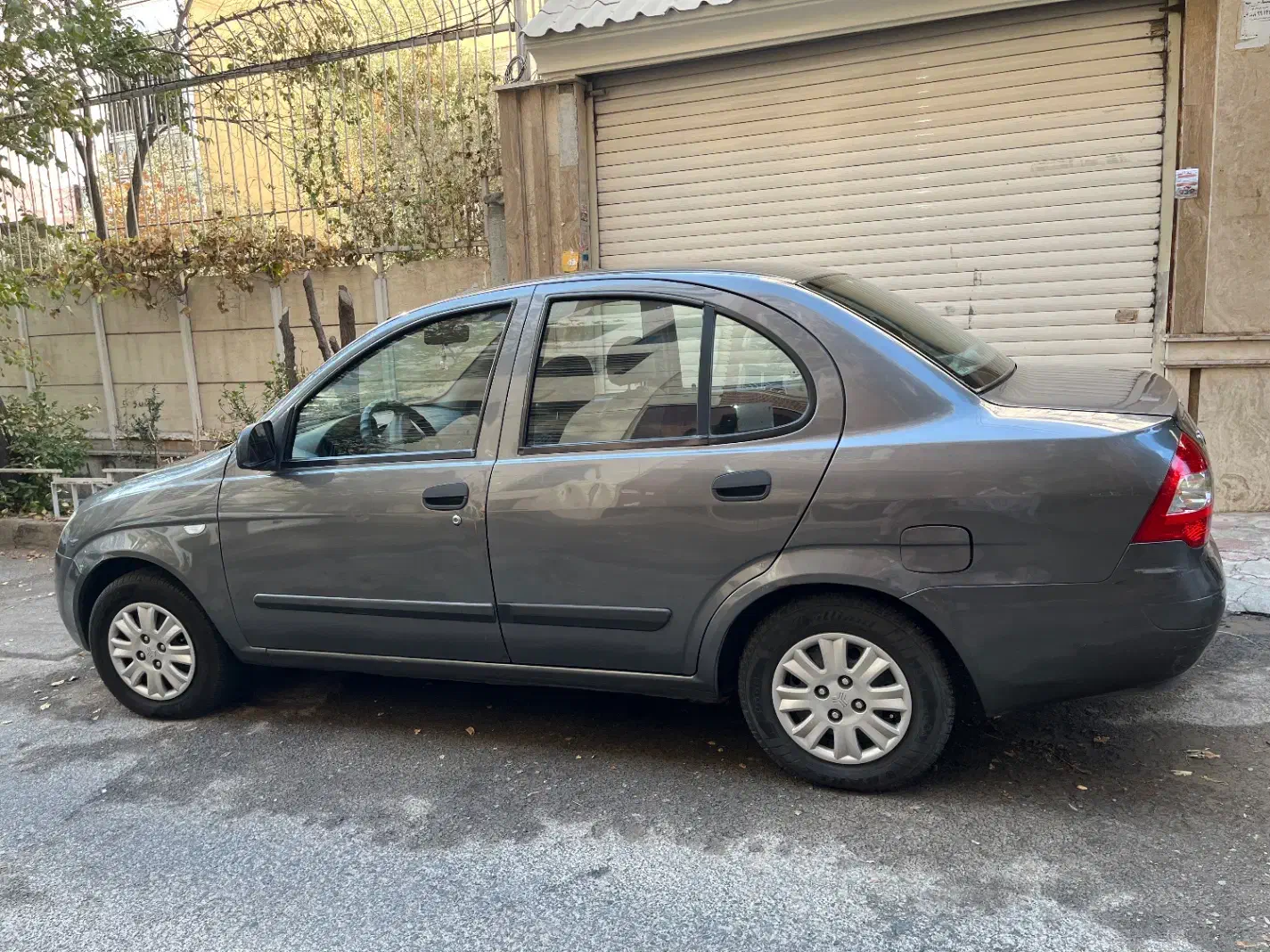 تیبا صندوق دار SX - 1394