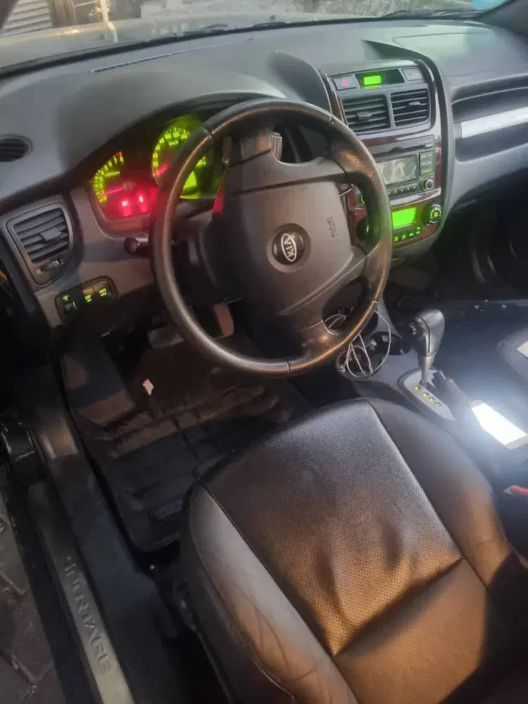 کیا اسپورتیج 6 سیلندر 2700cc - 2009