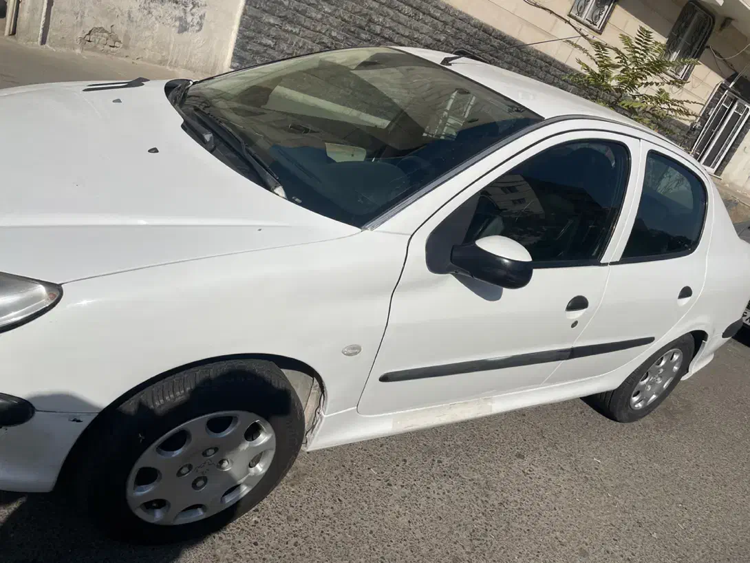 پژو ۲۰۶ صندوق دار v8 - 1390